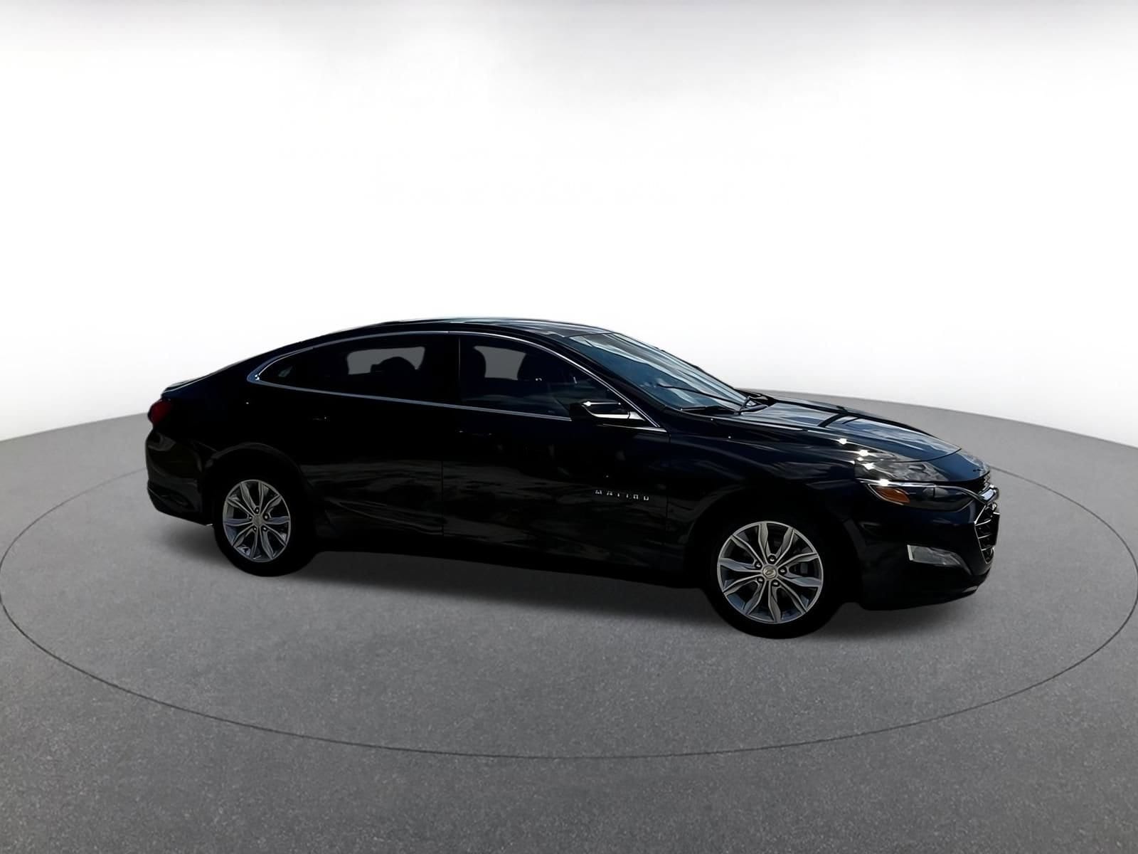 Thumbnail: 2023 Chevrolet Malibu - 1