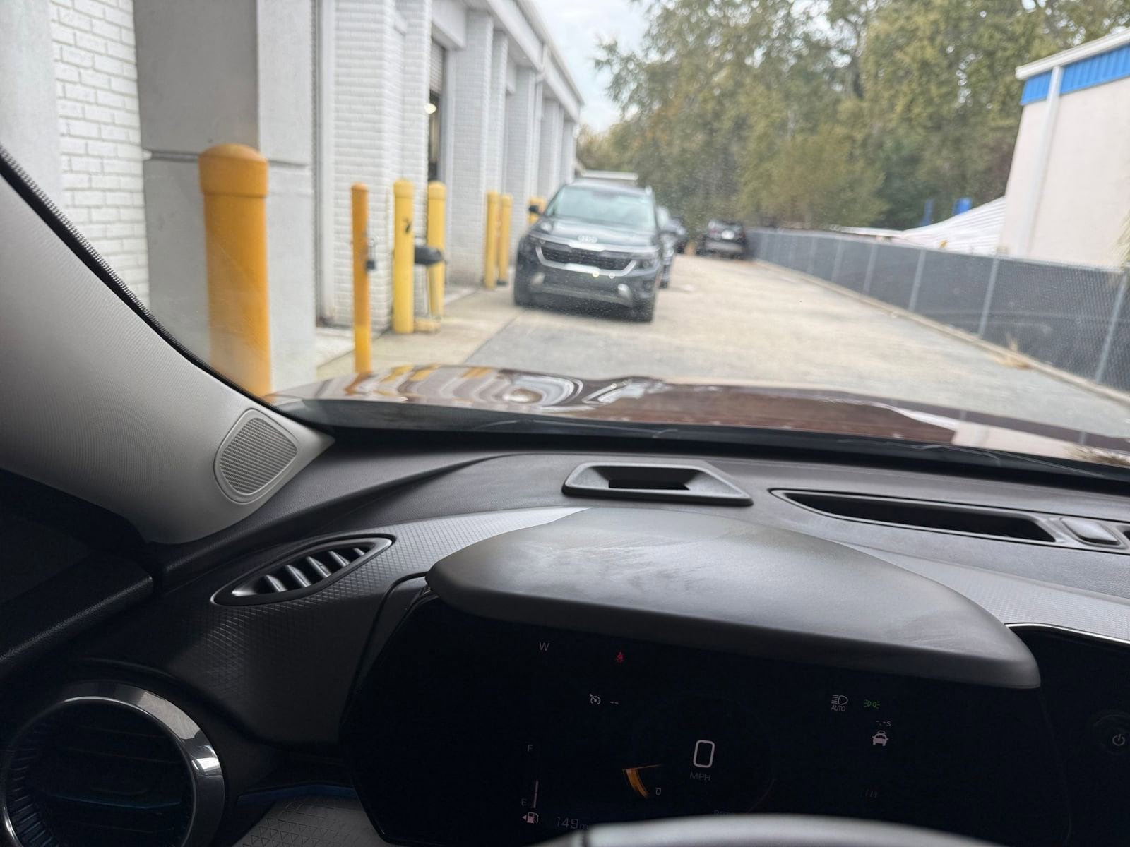 Thumbnail: 2025 Chevrolet Trax - 34