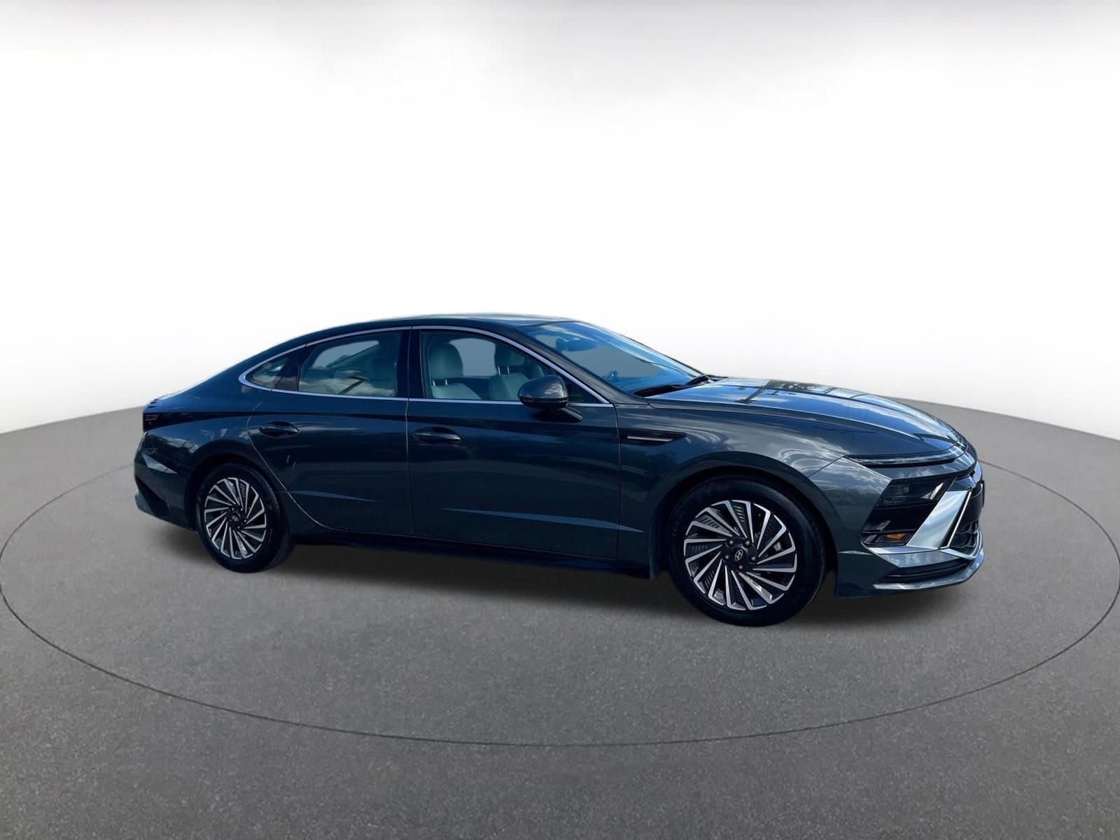 Thumbnail: 2025 Hyundai Sonata - 1