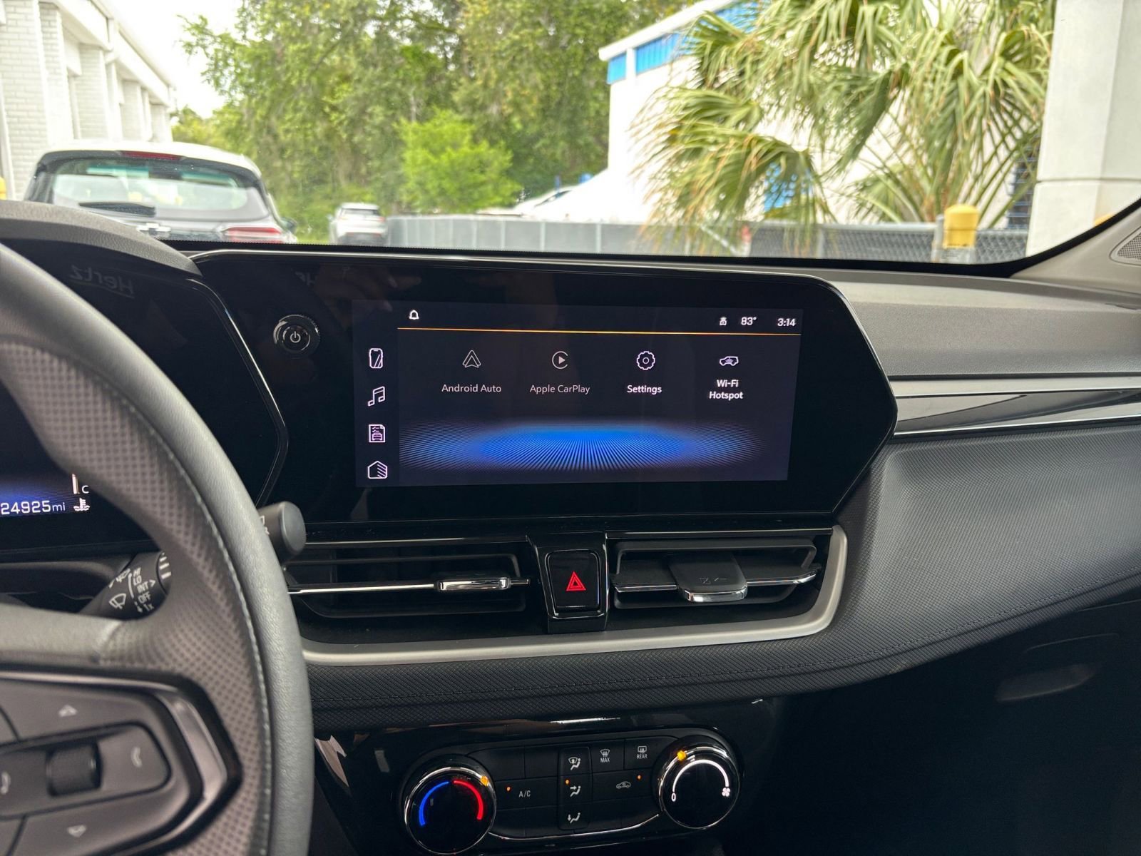 Thumbnail: 2025 Chevrolet TrailBlazer - 18