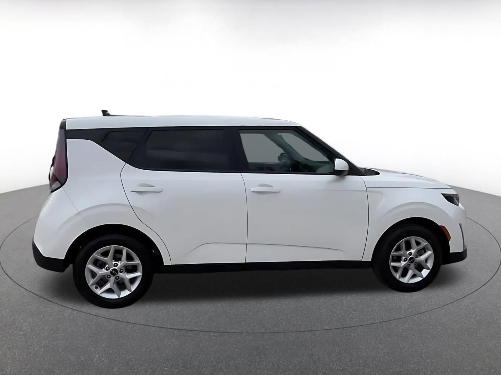 Thumbnail: 2025 Kia Soul - 16
