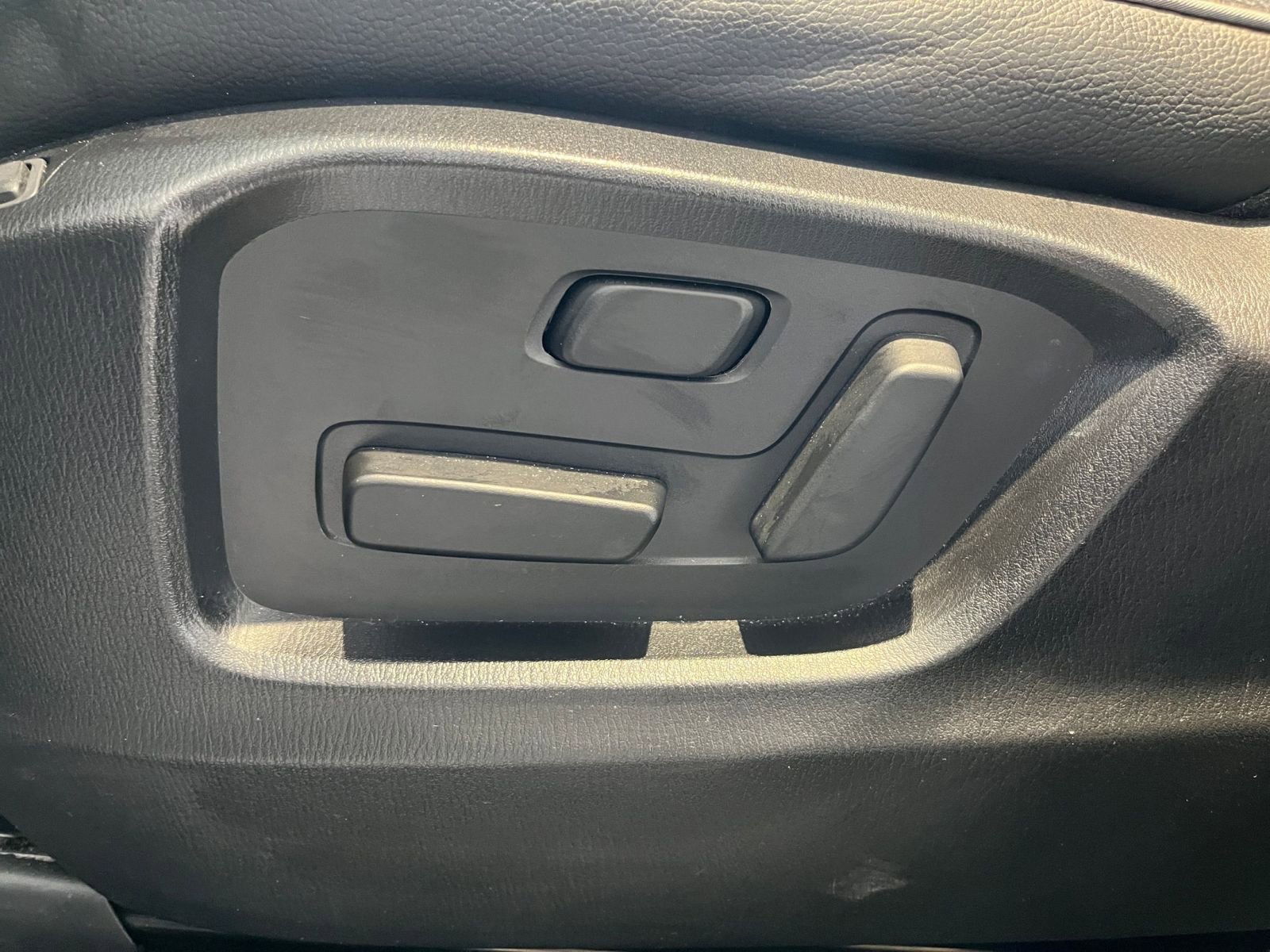 Thumbnail: 2025 Mazda CX-5 - 23