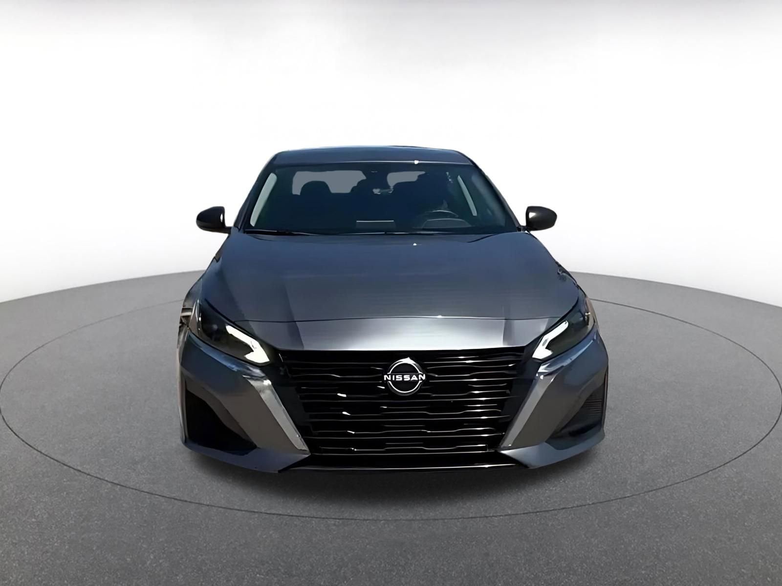 Thumbnail: 2025 Nissan Altima - 4