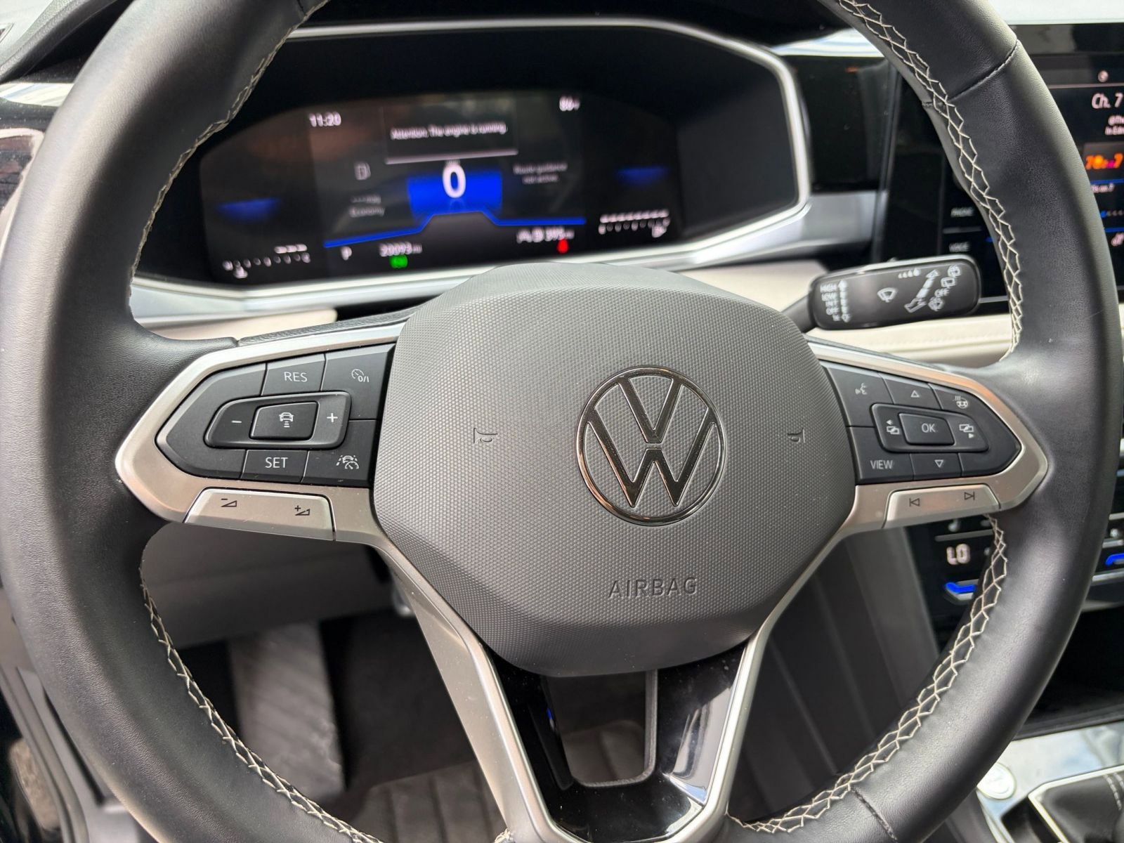 Thumbnail: 2025 Volkswagen Taos - 28