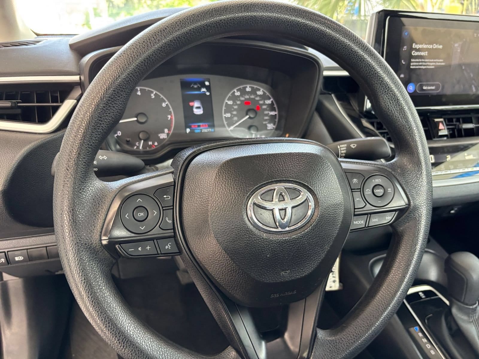 Thumbnail: 2025 Toyota Corolla - 28