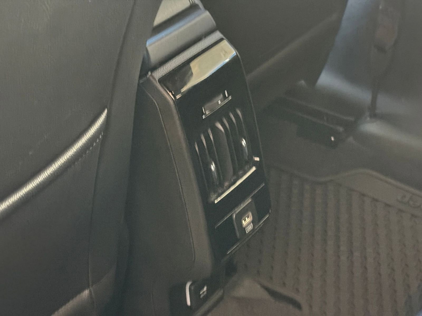 Thumbnail: 2025 Jeep Compass - 24