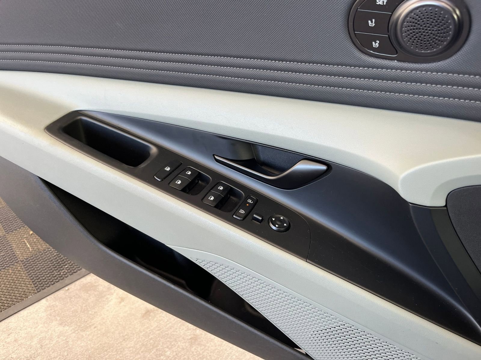 Thumbnail: 2025 Hyundai Elantra - 21