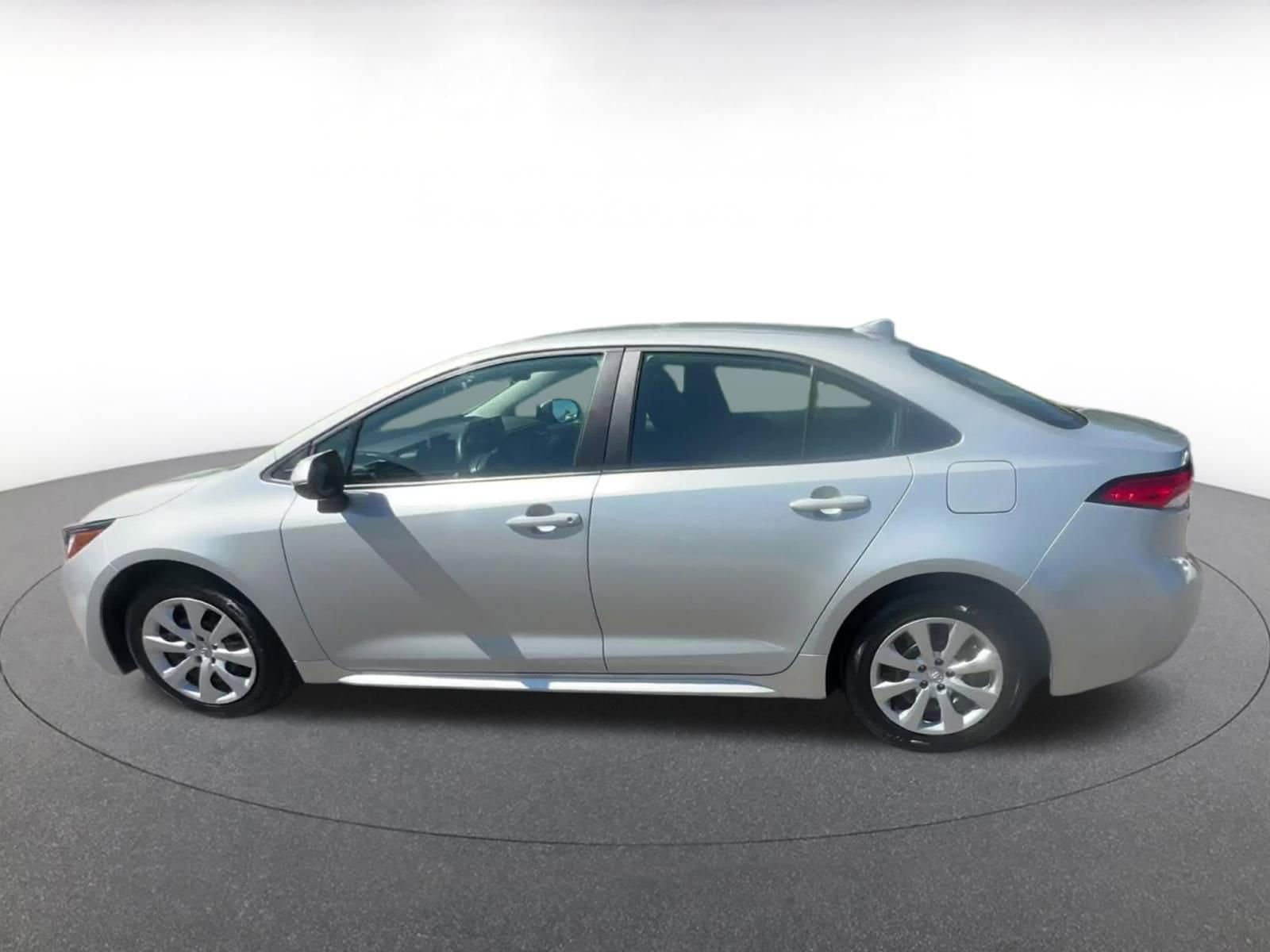 Thumbnail: 2024 Toyota Corolla - 8