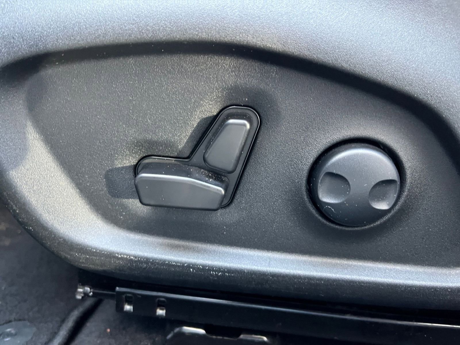 Thumbnail: 2025 Jeep Compass - 22