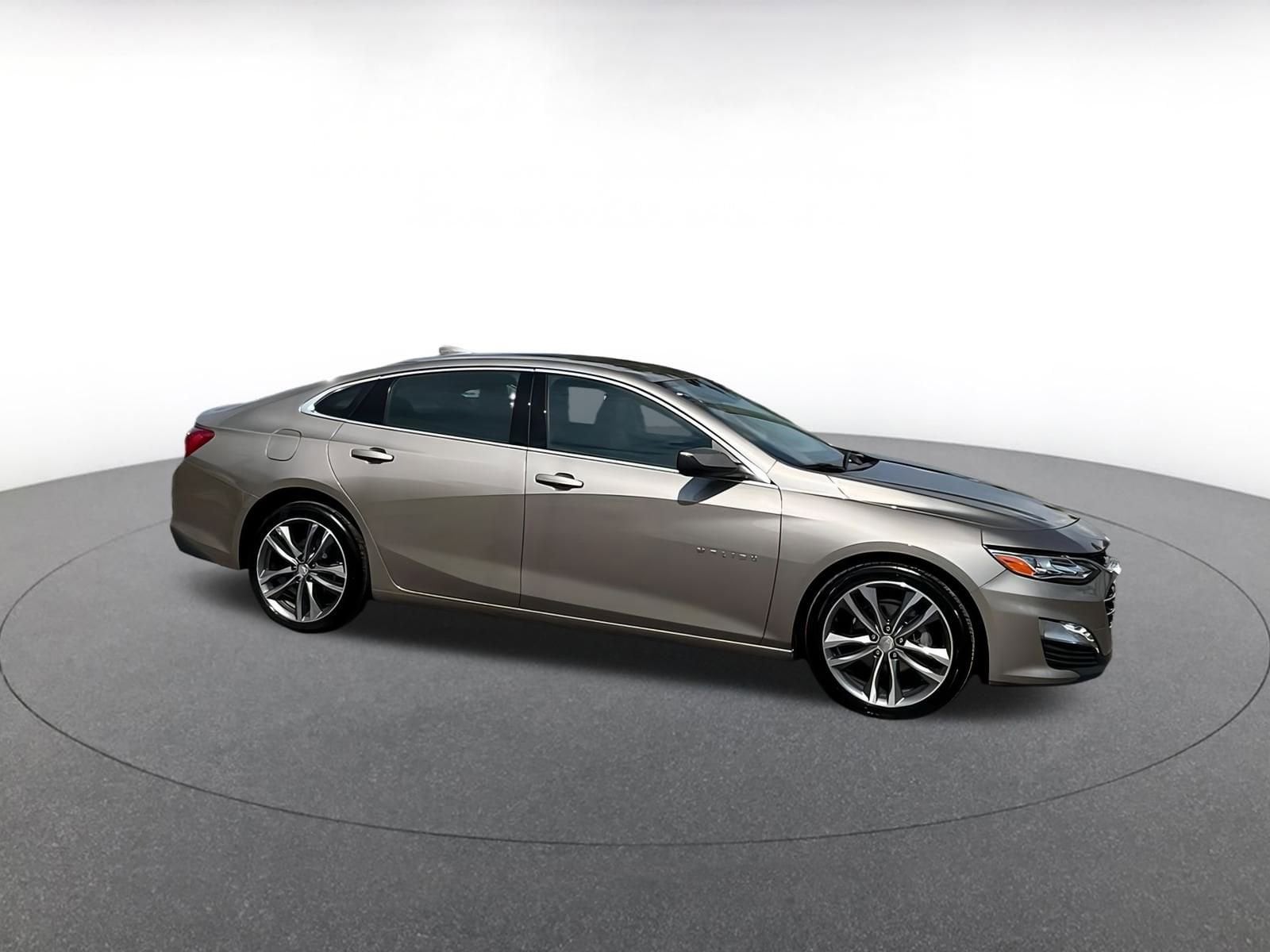 Thumbnail: 2024 Chevrolet Malibu - 1