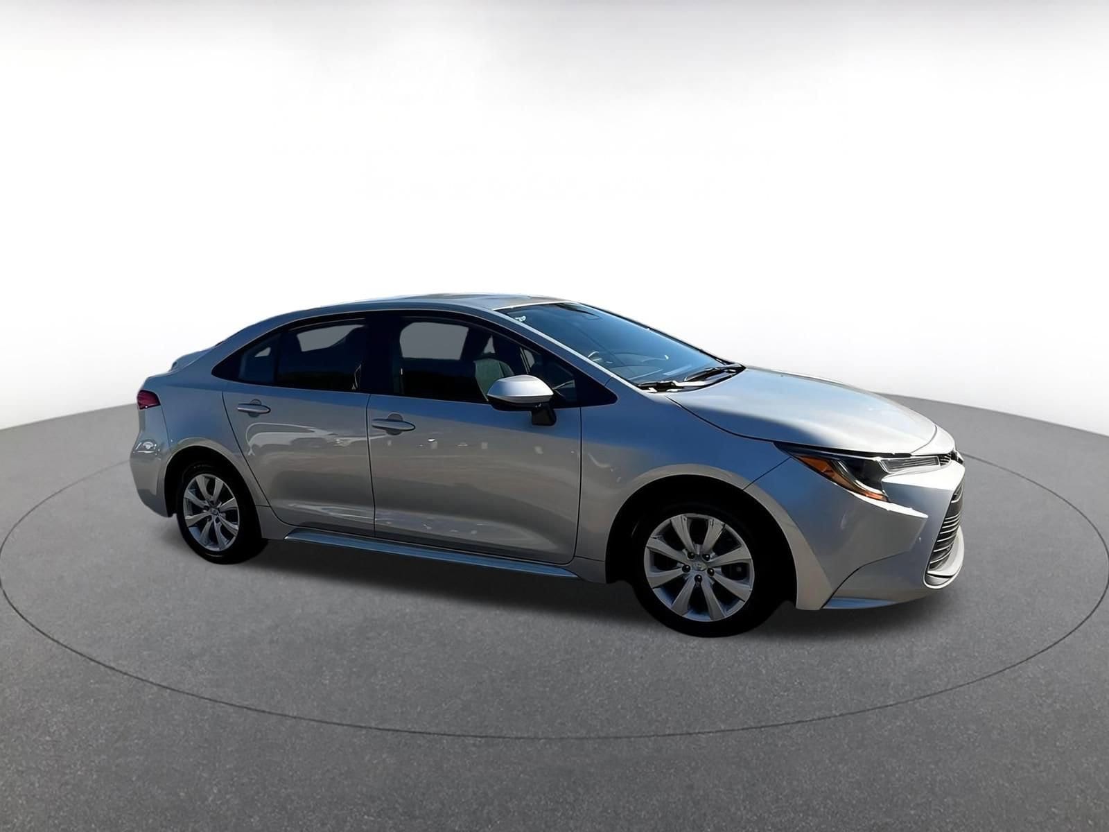 Thumbnail: 2025 Toyota Corolla - 1