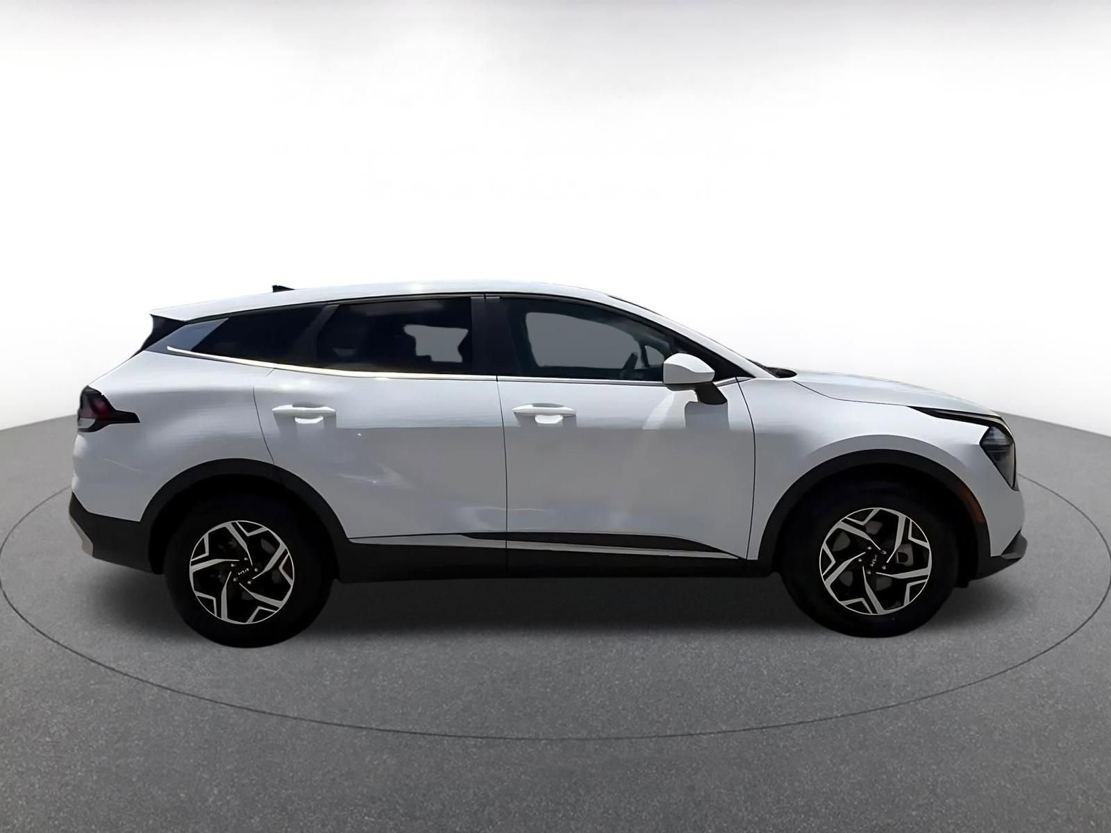 Thumbnail: 2025 Kia Sportage - 17