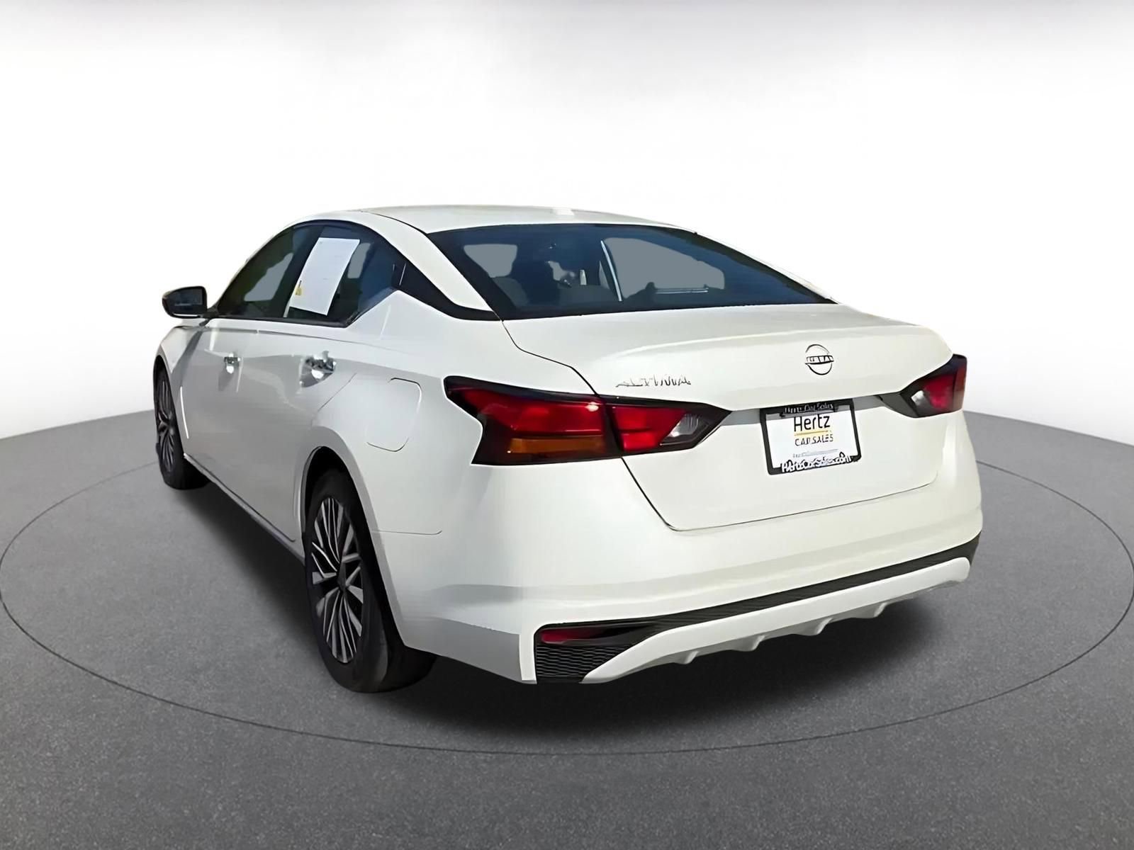 Thumbnail: 2025 Nissan Altima - 15