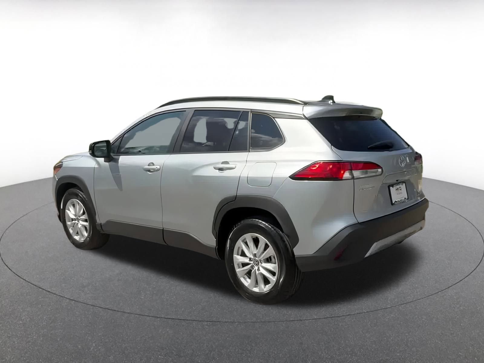 Thumbnail: 2025 Toyota Corolla Cross - 9