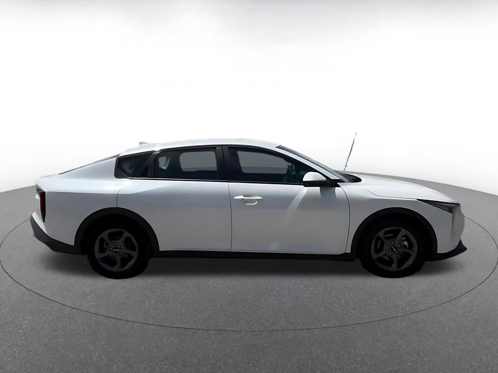 Thumbnail: 2025 Kia K4 - 16