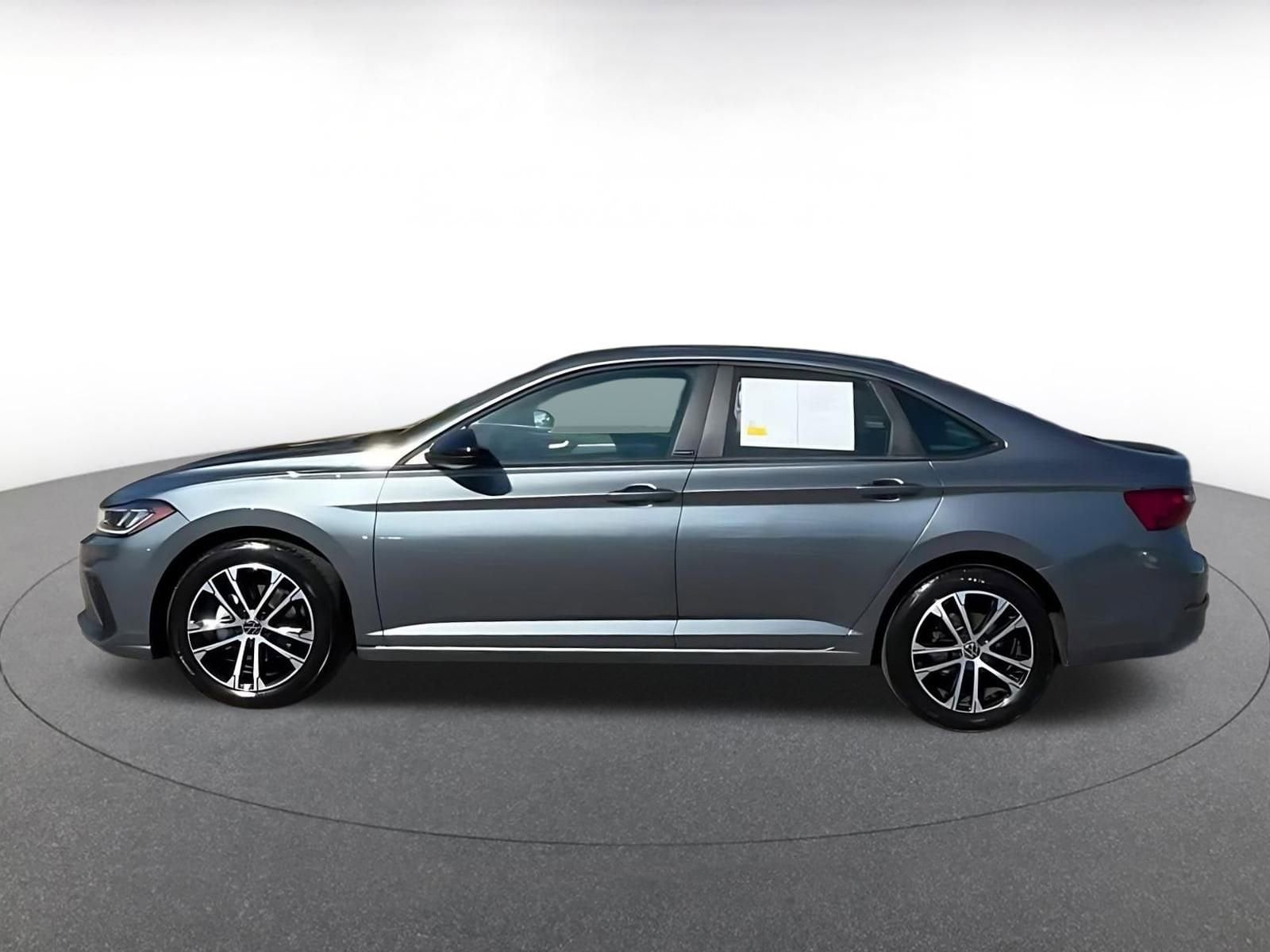 Thumbnail: 2025 Volkswagen Jetta - 8