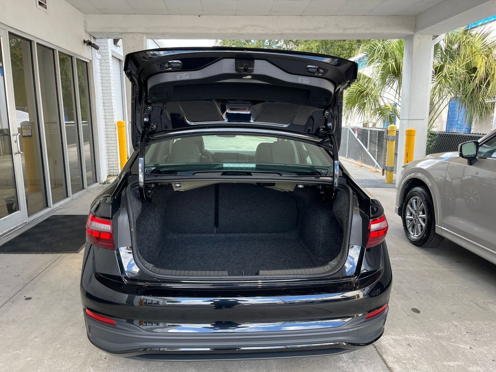 Thumbnail: 2025 Volkswagen Jetta - 31