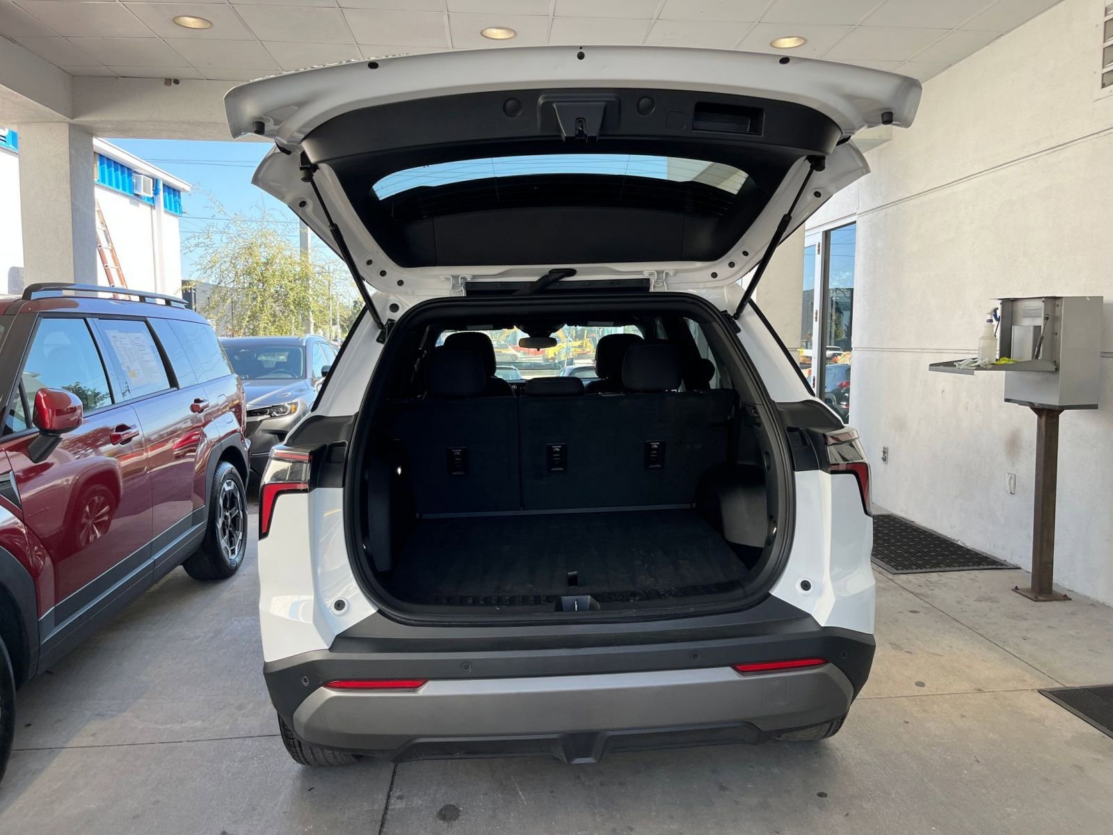 Thumbnail: 2025 Chevrolet Equinox - 31