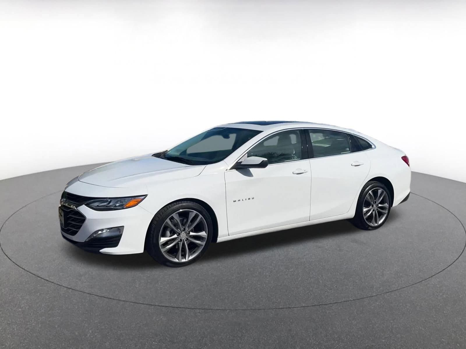 Thumbnail: 2024 Chevrolet Malibu - 8