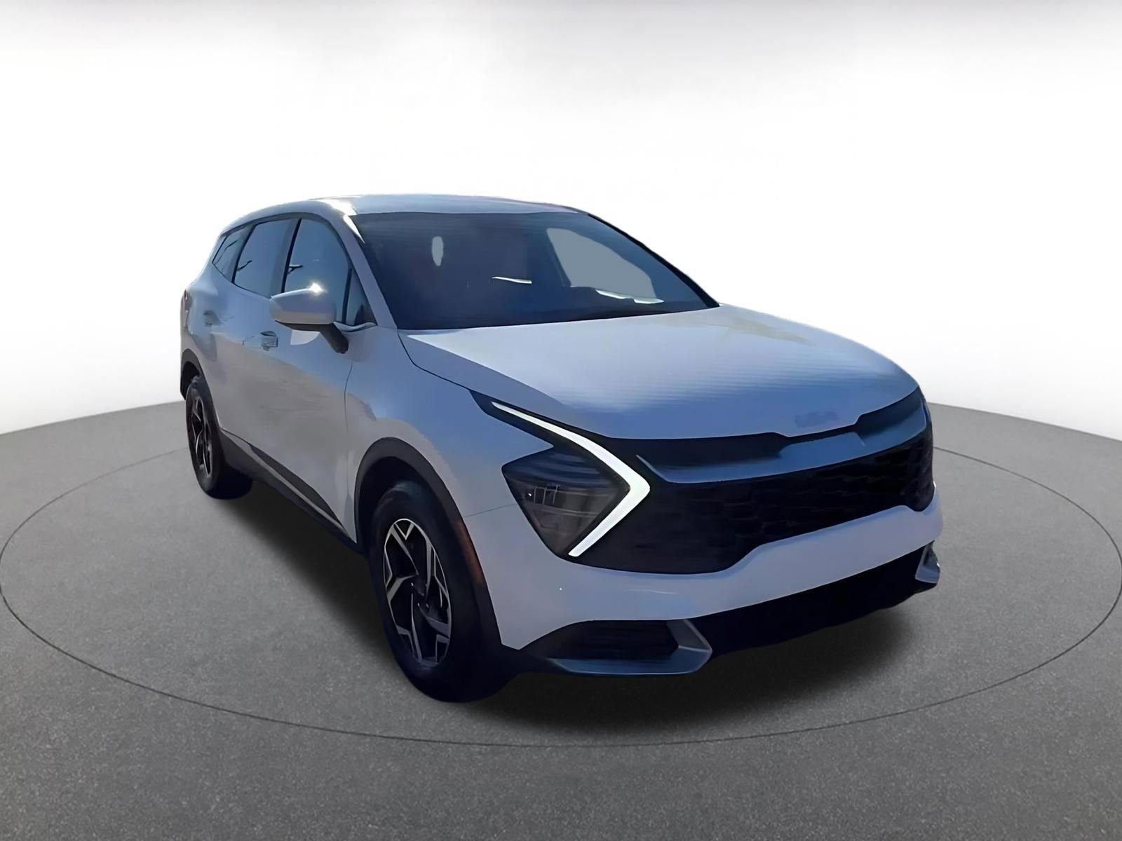 Thumbnail: 2025 Kia Sportage - 3