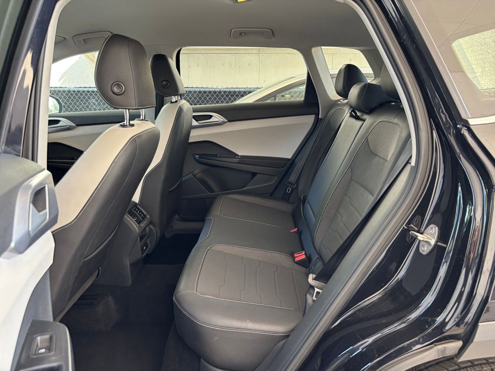 Thumbnail: 2025 Volkswagen Taos - 25