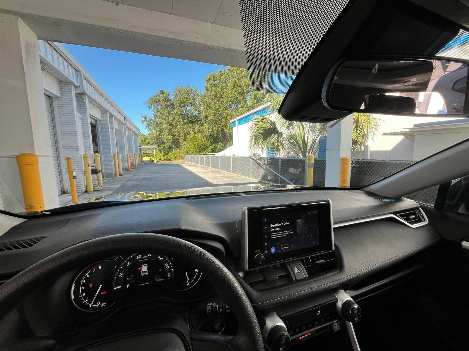 Thumbnail: 2025 Toyota RAV4 - 33