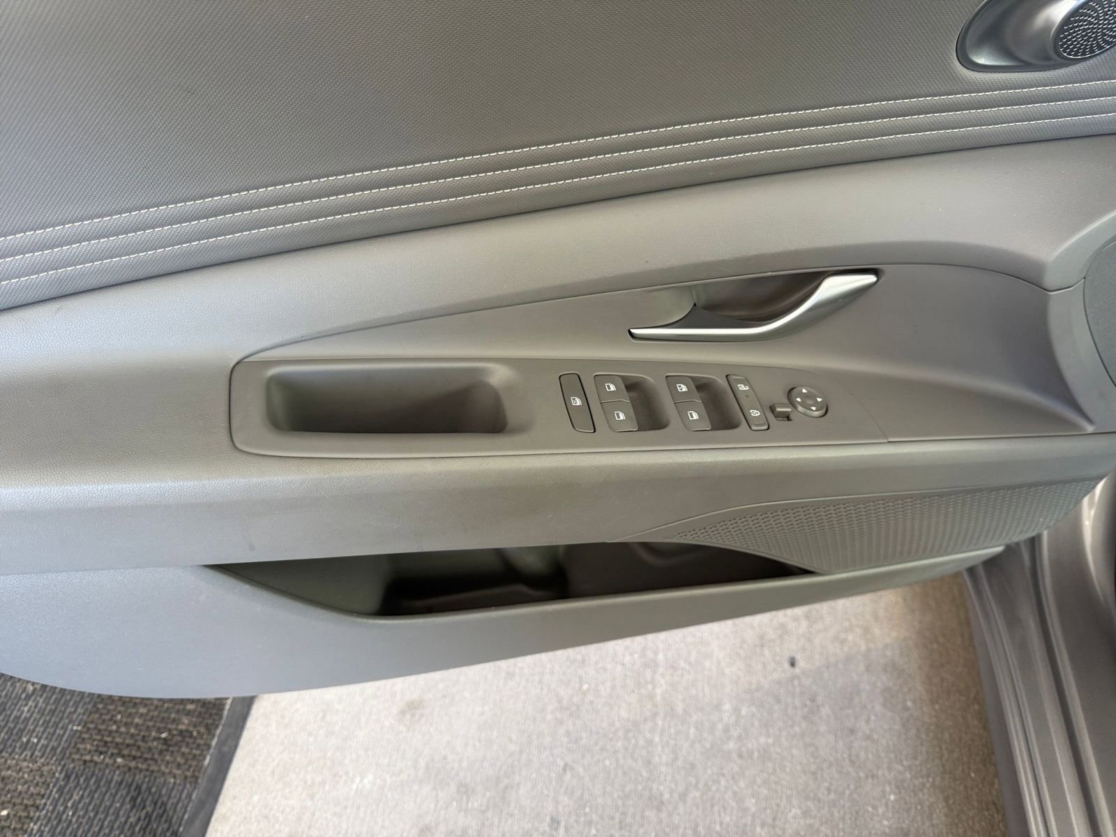 Thumbnail: 2025 Hyundai Elantra - 20