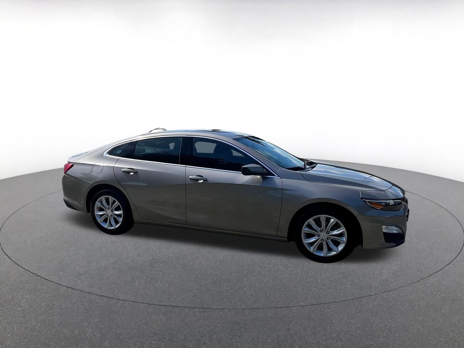 Thumbnail: 2024 Chevrolet Malibu - 1