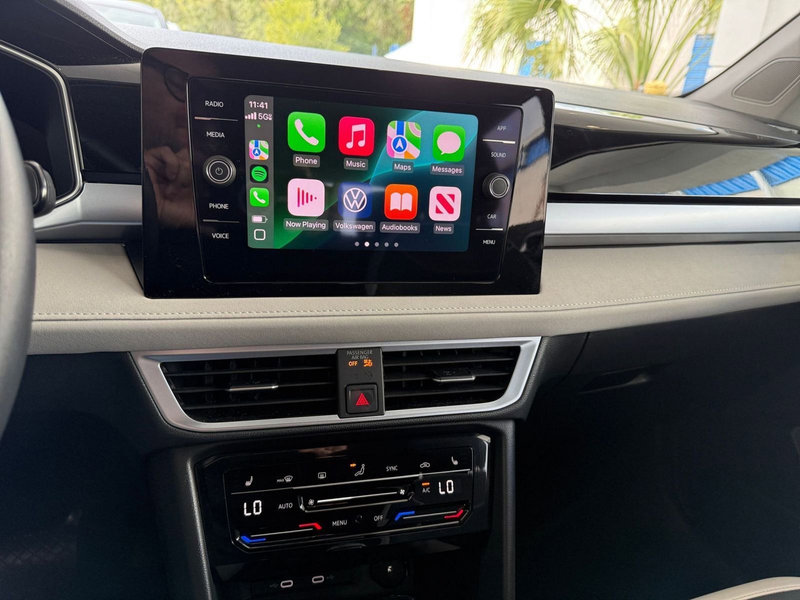 Thumbnail: 2025 Volkswagen Taos - 17