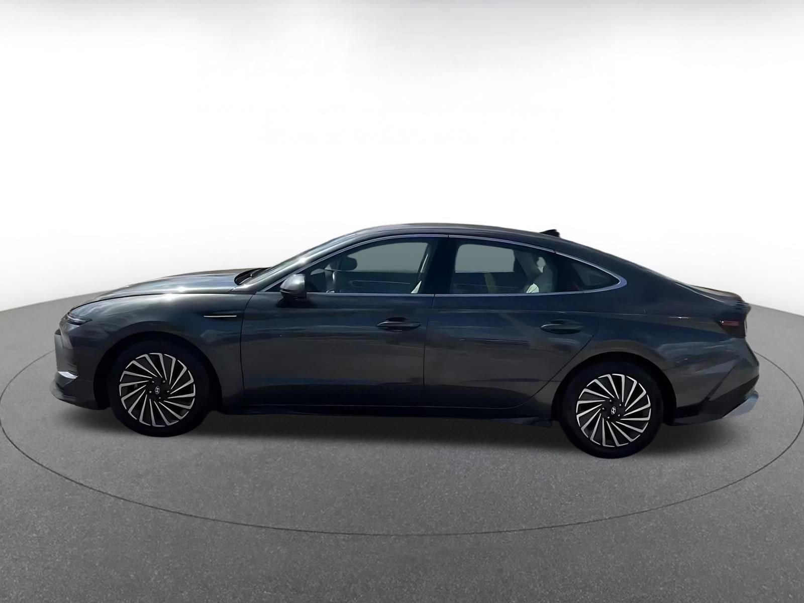 Thumbnail: 2025 Hyundai Sonata - 9