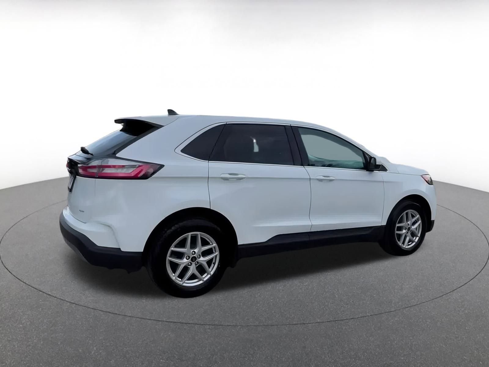 Thumbnail: 2024 Ford Edge - 12