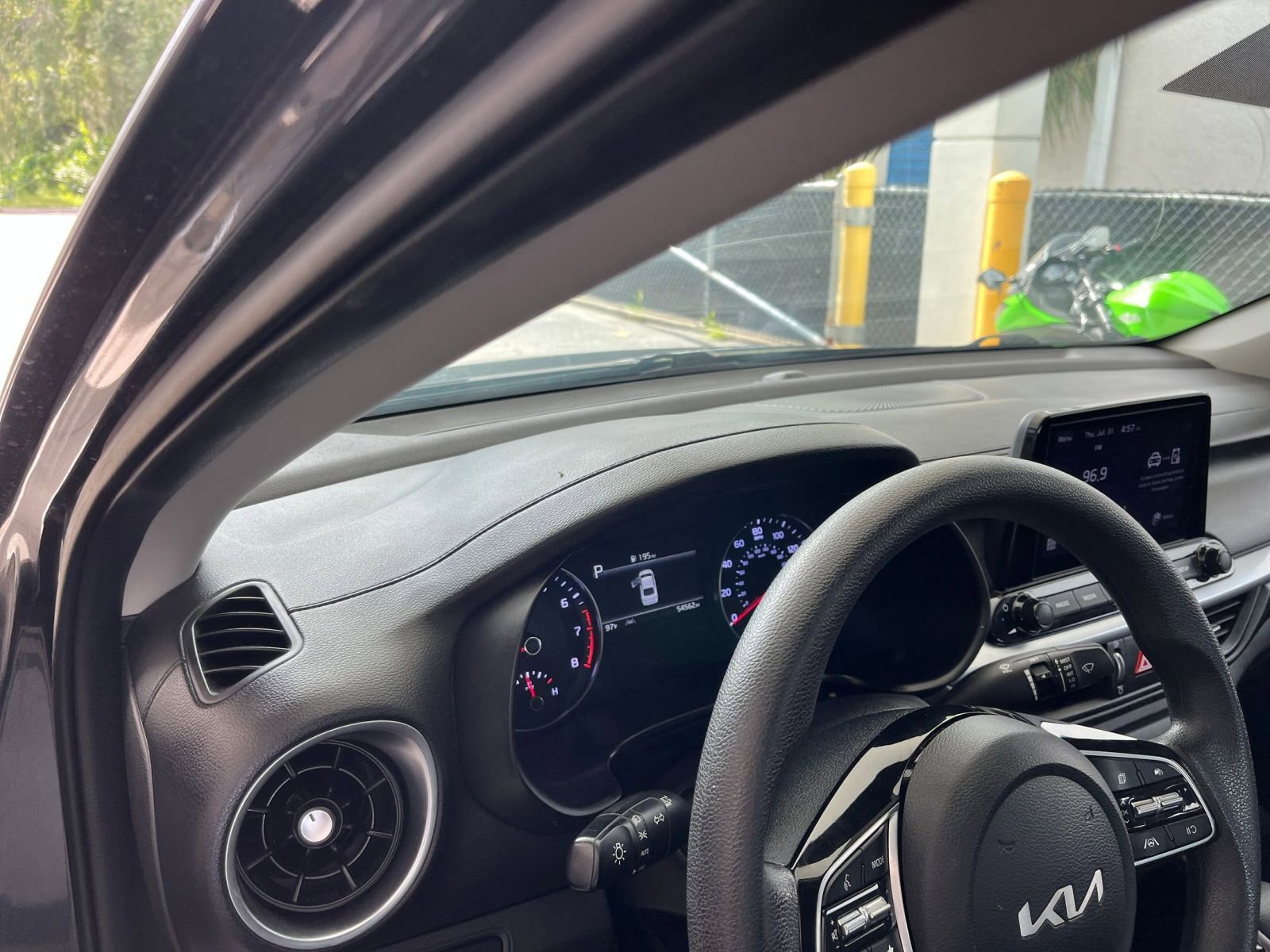 Thumbnail: 2023 Kia Forte - 34