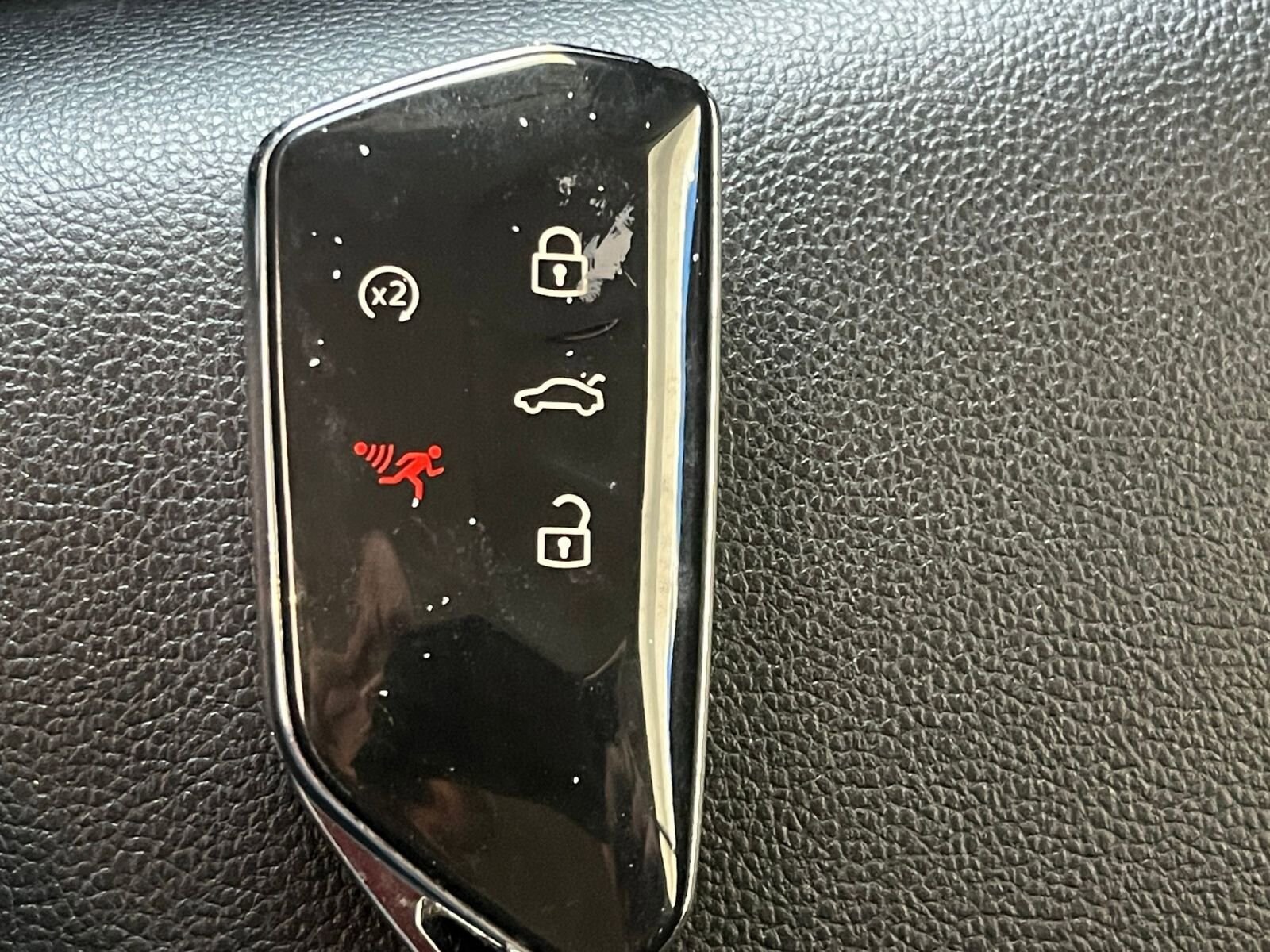 Thumbnail: 2025 Volkswagen Atlas - 21