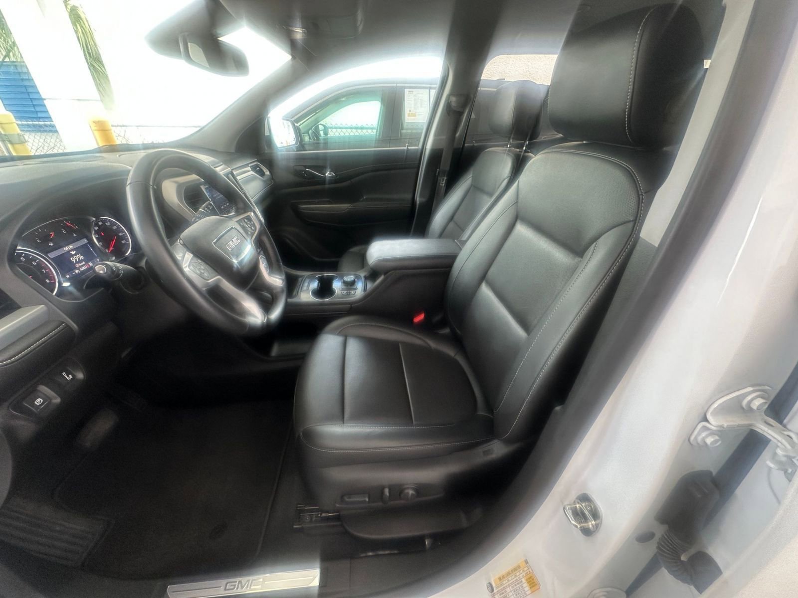 Thumbnail: 2023 GMC Acadia - 27