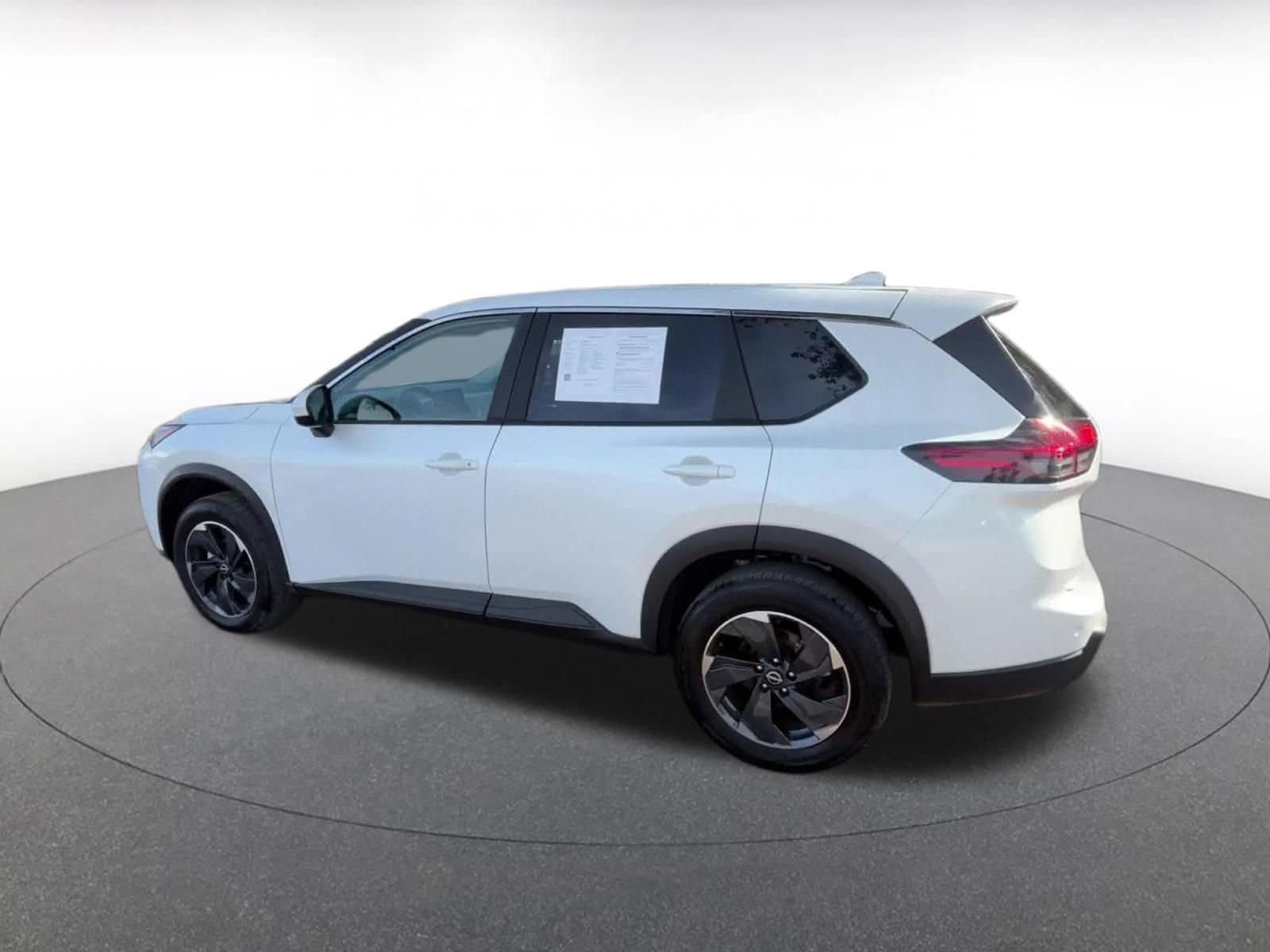 Thumbnail: 2025 Nissan Rogue - 10