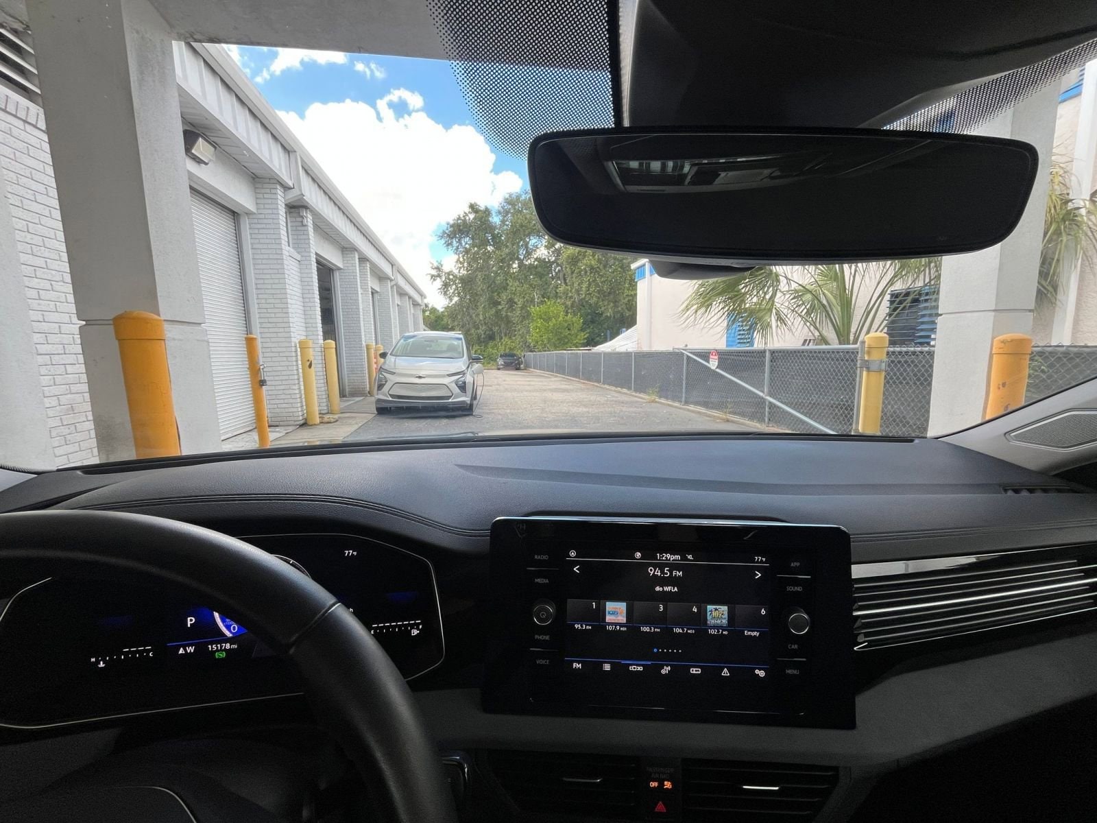 Thumbnail: 2025 Volkswagen Jetta - 33