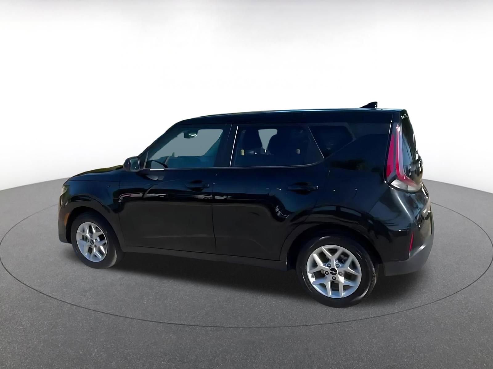 Thumbnail: 2025 Kia Soul - 10