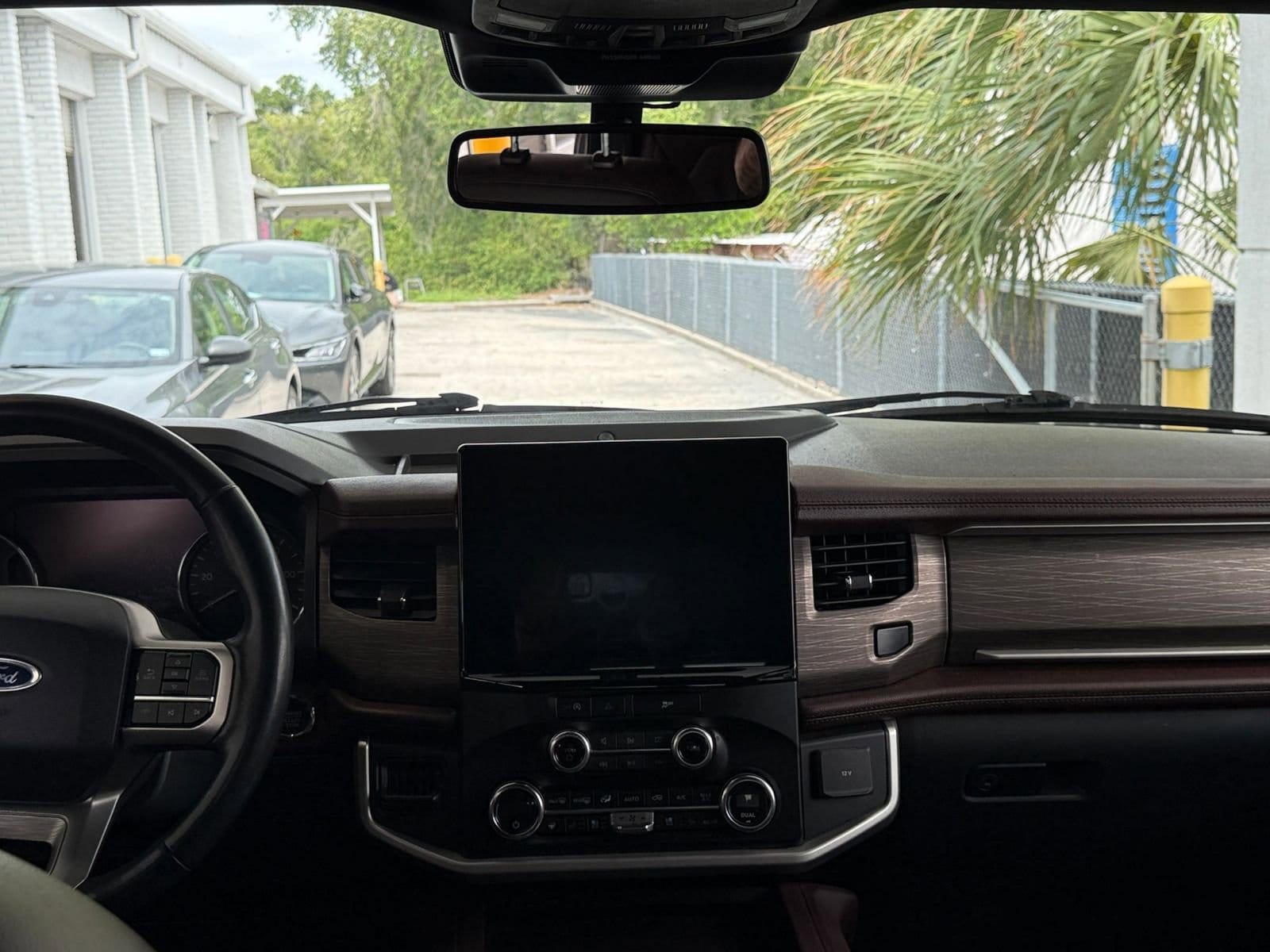 Thumbnail: 2024 Ford Expedition - 17