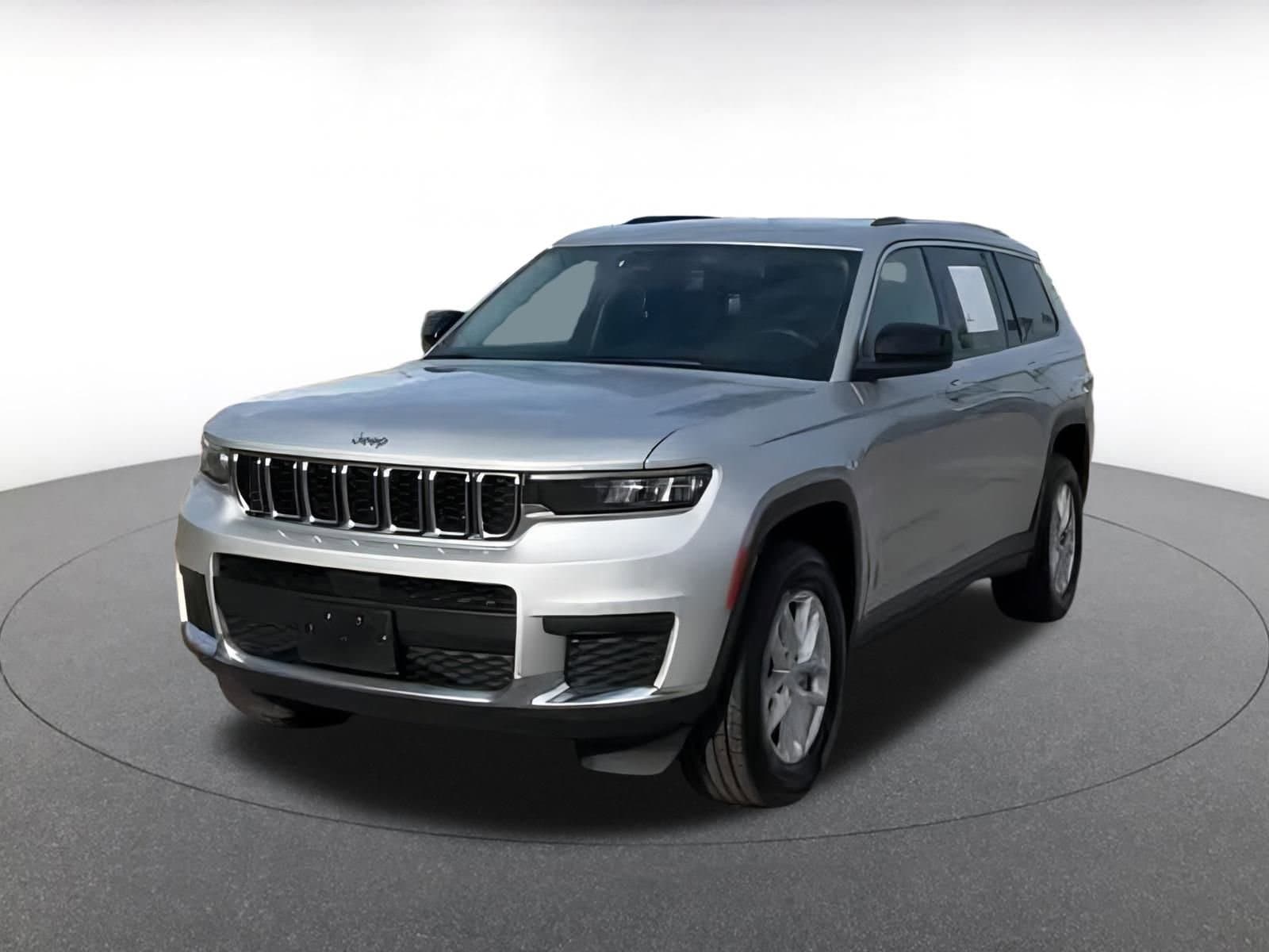 Thumbnail: 2023 Jeep Grand Cherokee - 6