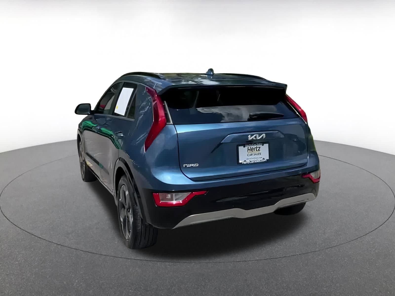 Thumbnail: 2023 Kia Niro - 11