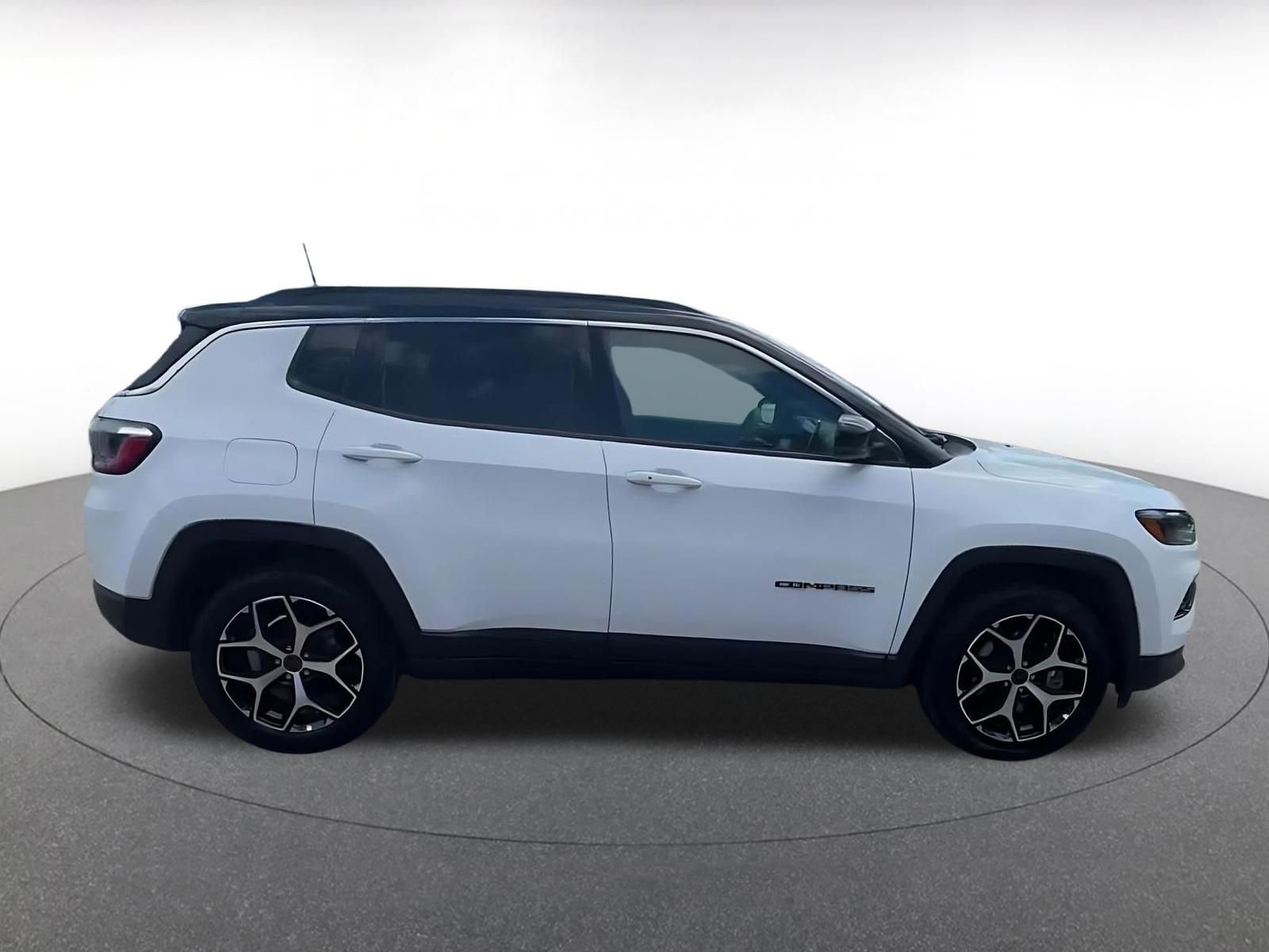 Thumbnail: 2025 Jeep Compass - 16