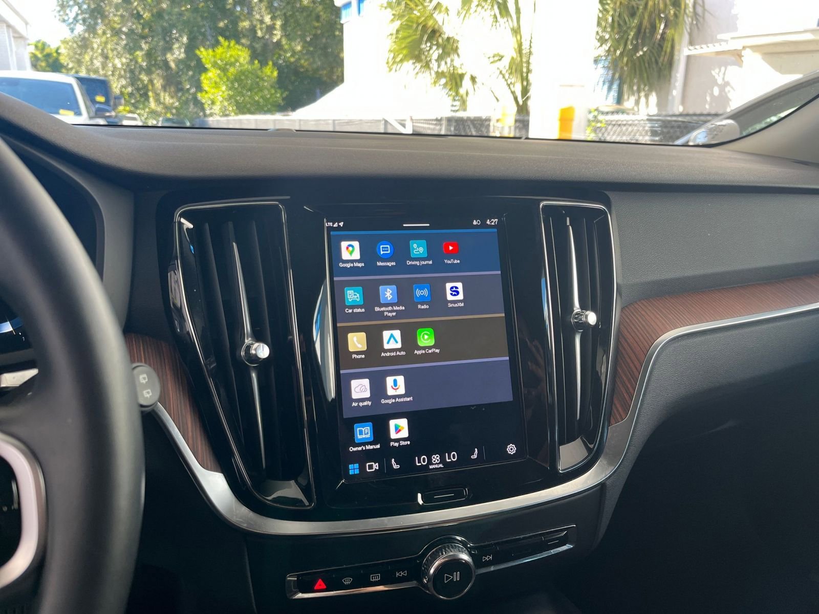 Thumbnail: 2025 Volvo S60 - 21