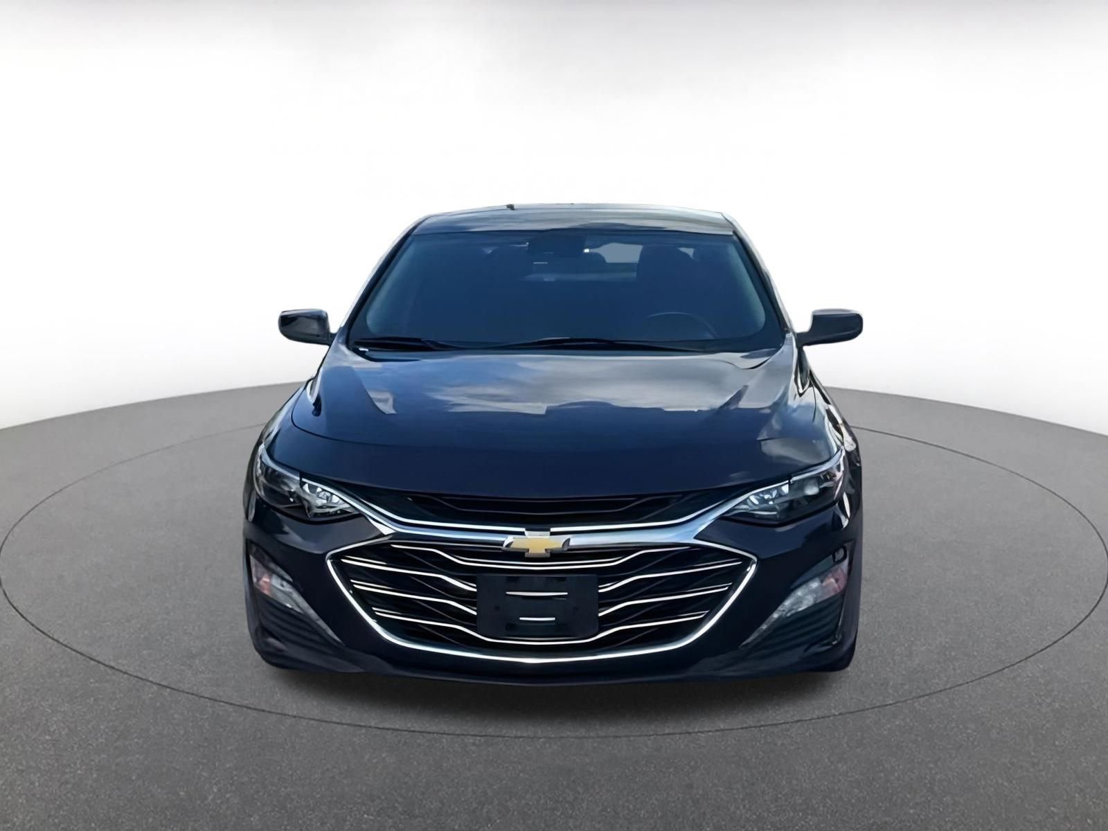 Thumbnail: 2023 Chevrolet Malibu - 5