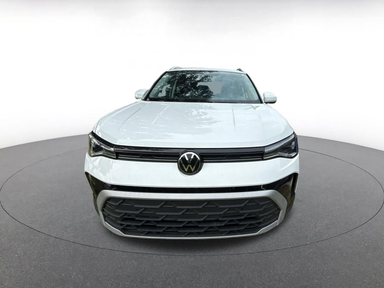 Thumbnail: 2025 Volkswagen Taos - 2