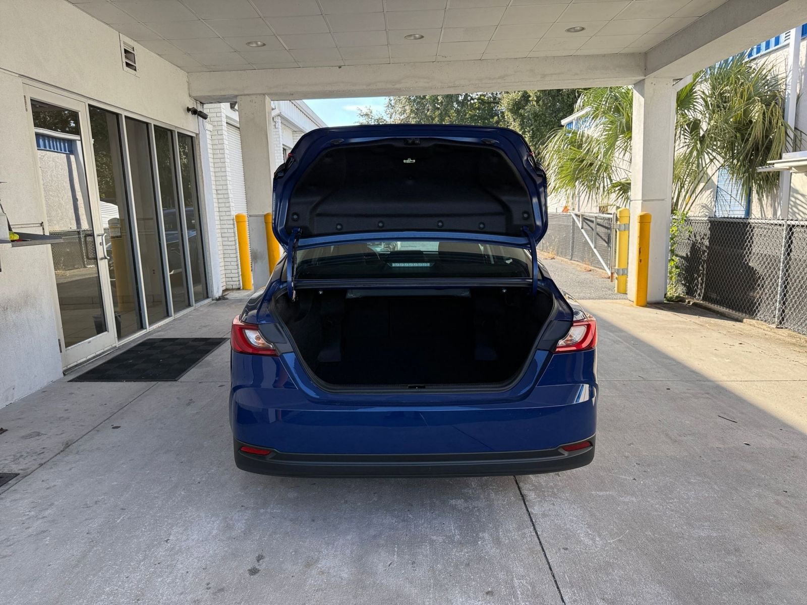 Thumbnail: 2025 Toyota Camry - 31