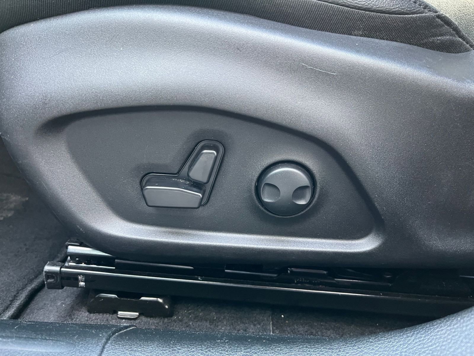 Thumbnail: 2025 Jeep Compass - 23