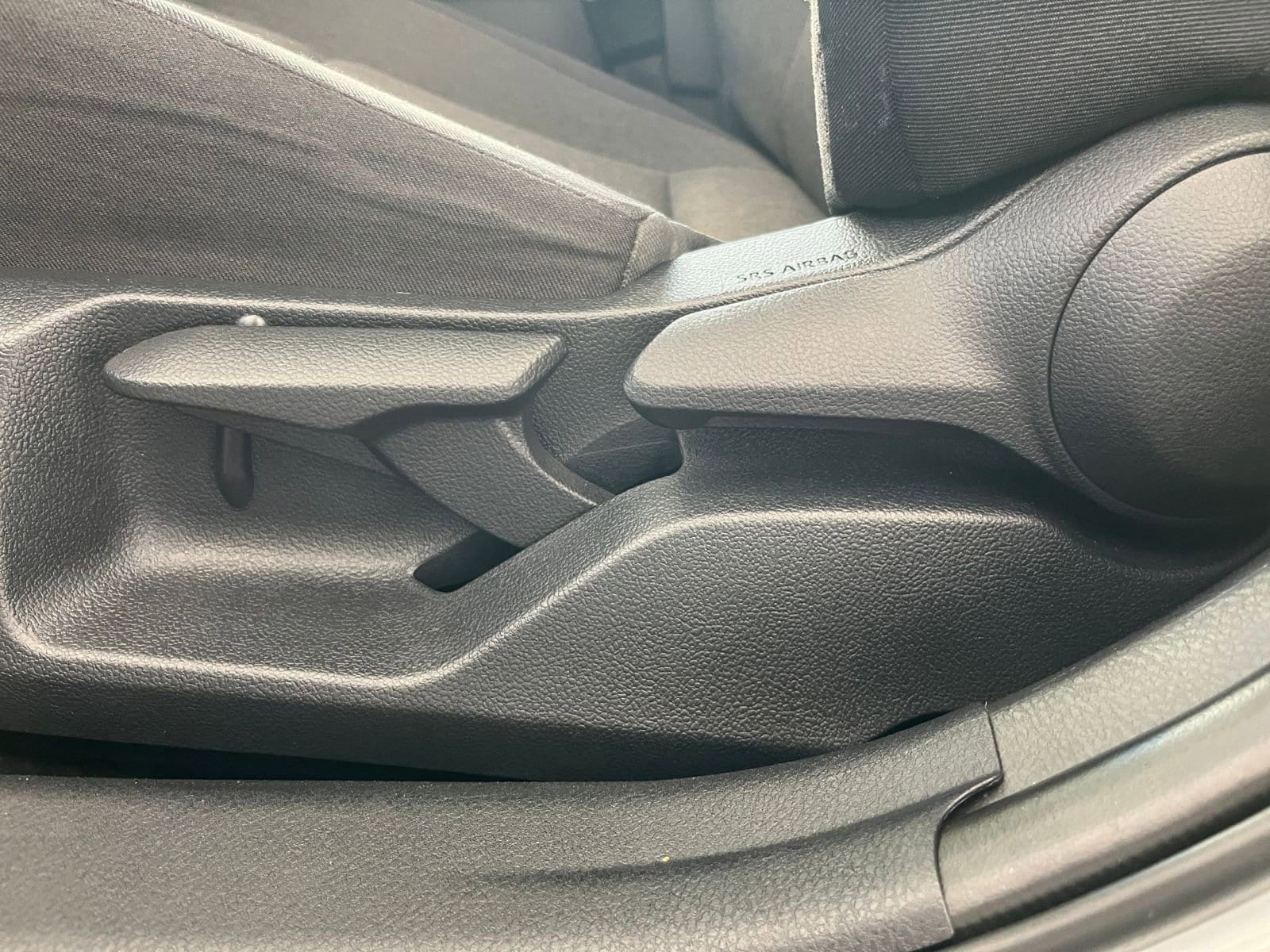 Thumbnail: 2025 Toyota Camry - 23