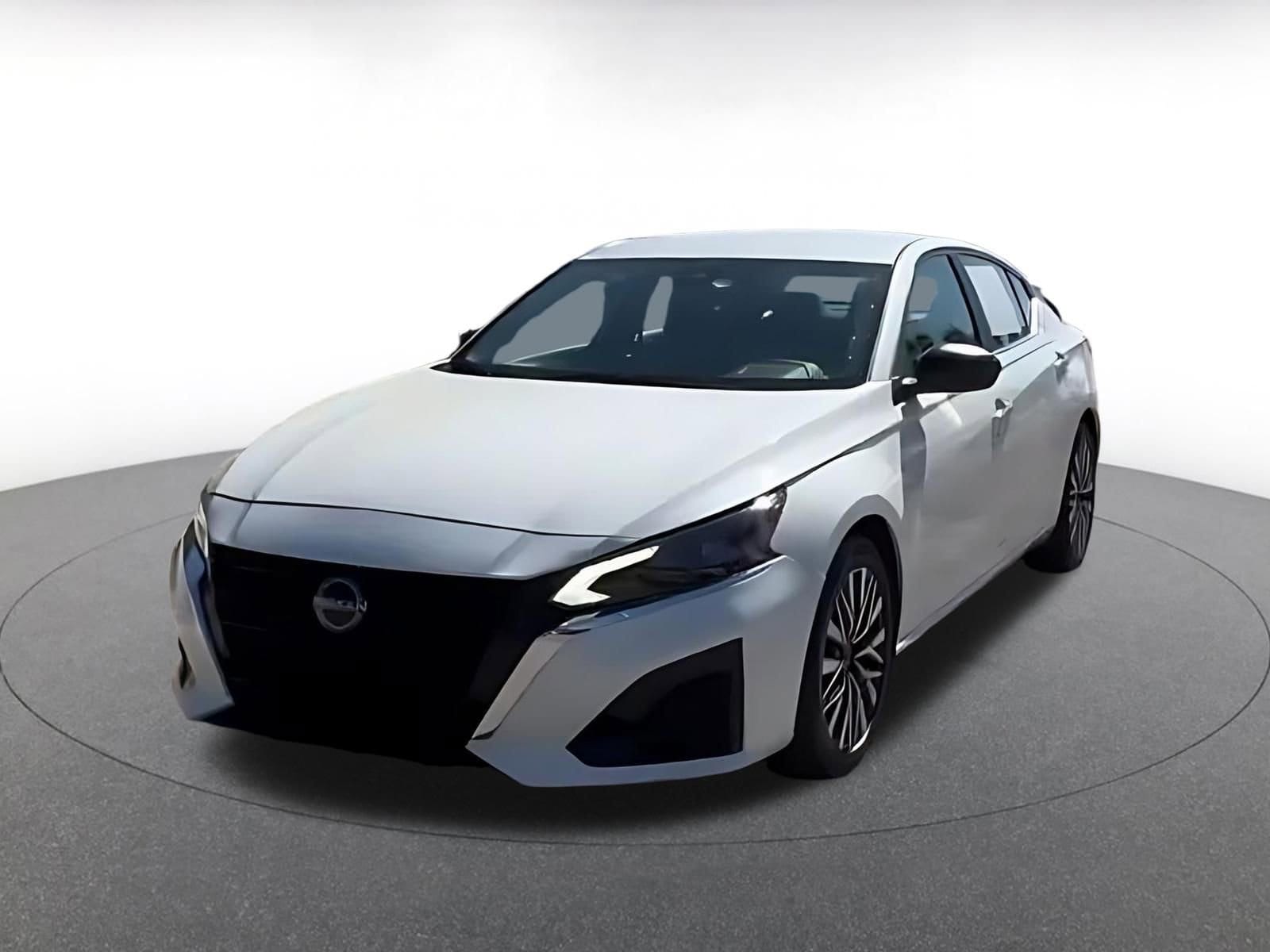 Thumbnail: 2025 Nissan Altima - 7