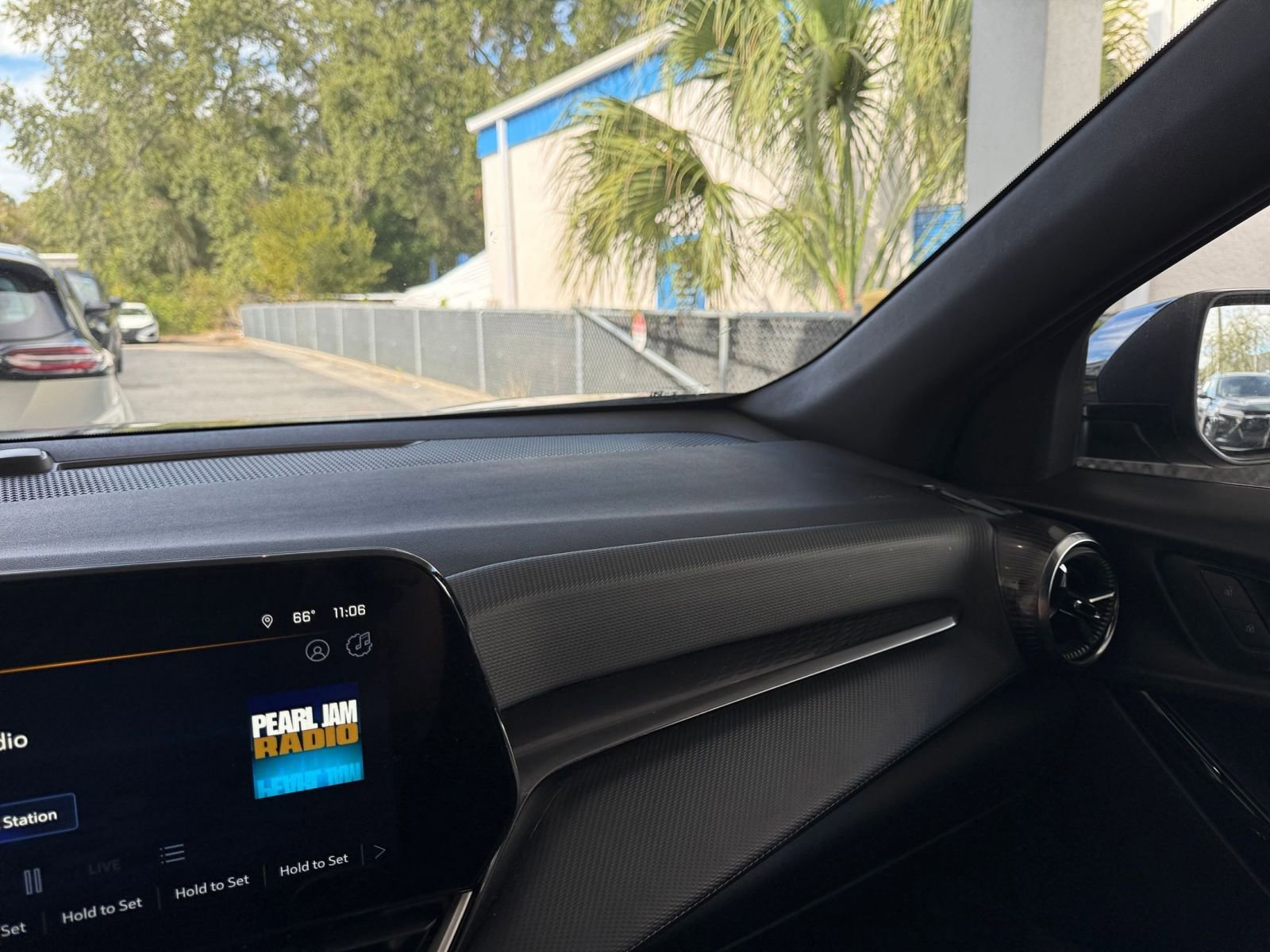 Thumbnail: 2025 Chevrolet Equinox - 33