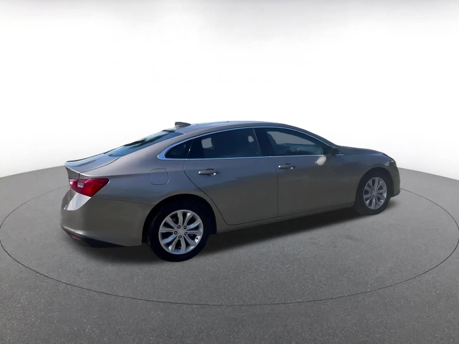 Thumbnail: 2024 Chevrolet Malibu - 13